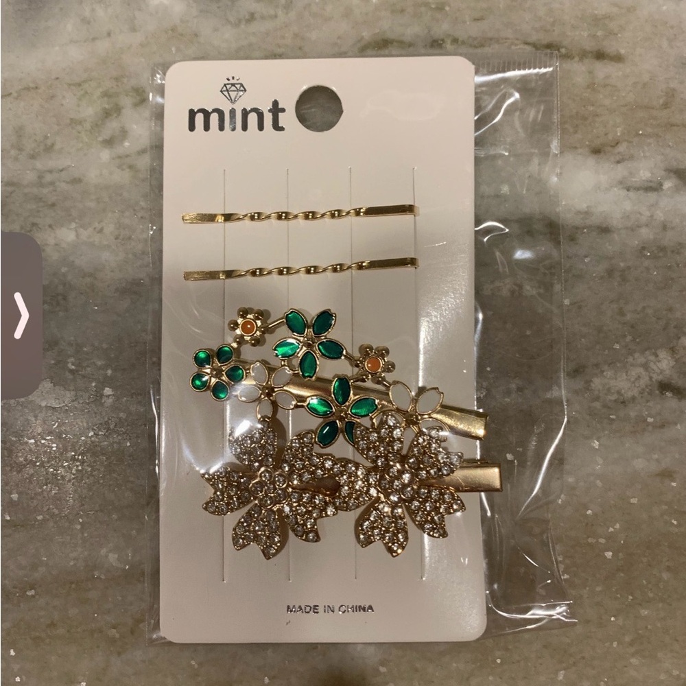 Mint Elegant Gold and Emerald Hair Accessory Set